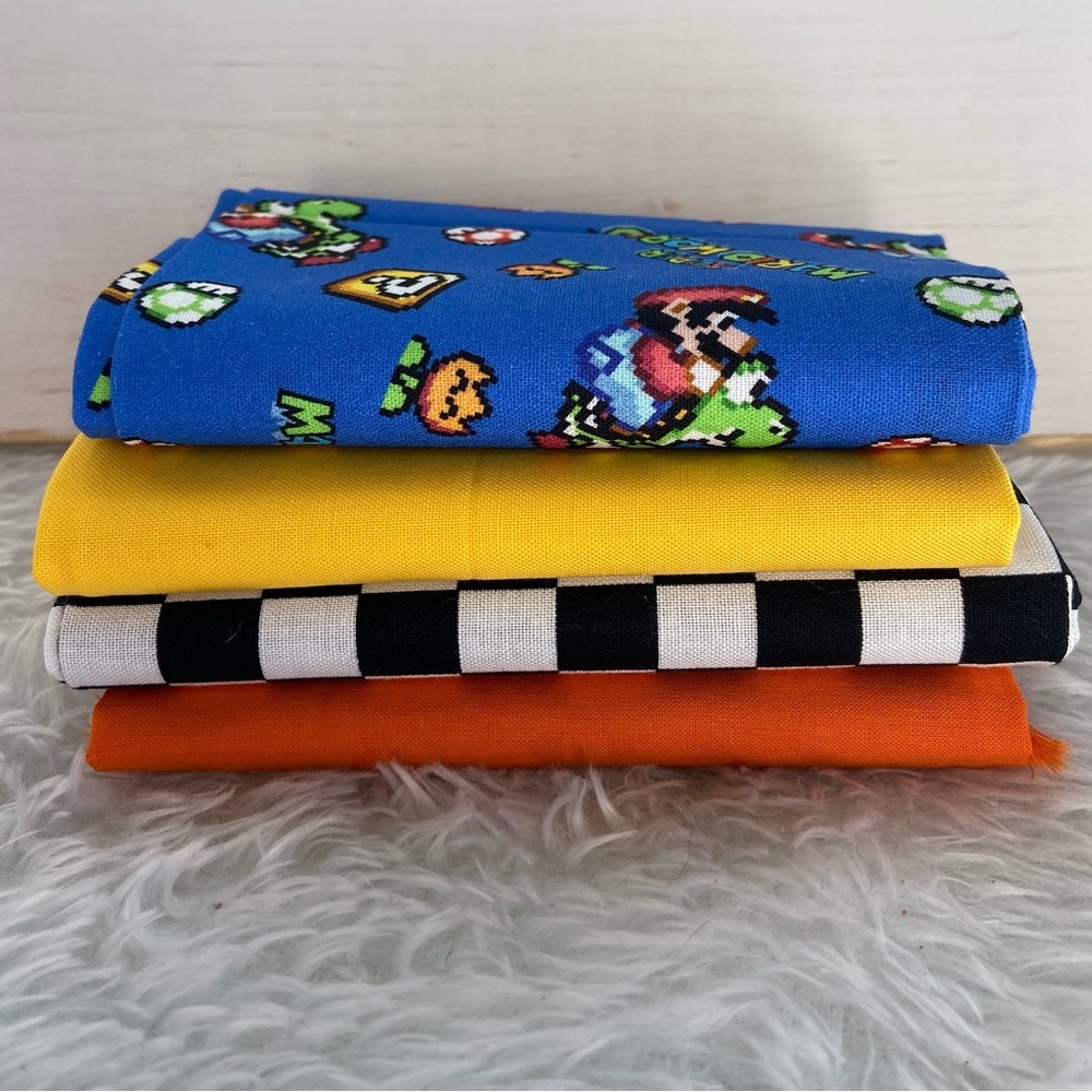 Super Mario Bros. Fat Quarter Bundle – 4 Pieces